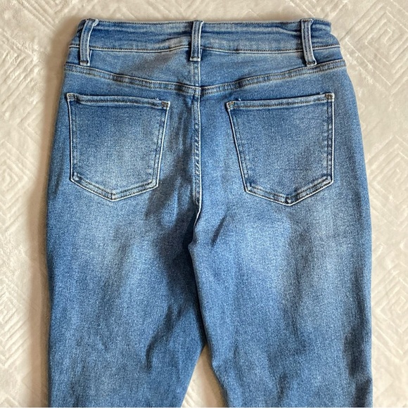 Royalty for Me Vintage High-Rise Distressed Jeans (size 8) - Picture 8 of 8